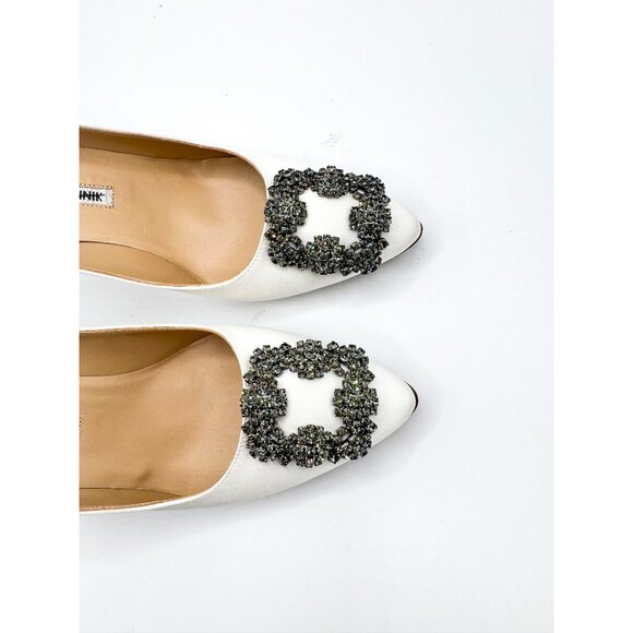 Manolo Blahnik Hangisi 70 Embellished Satin Jewel Buckle Designer Wedding Pumps - Picture 8 of 16
